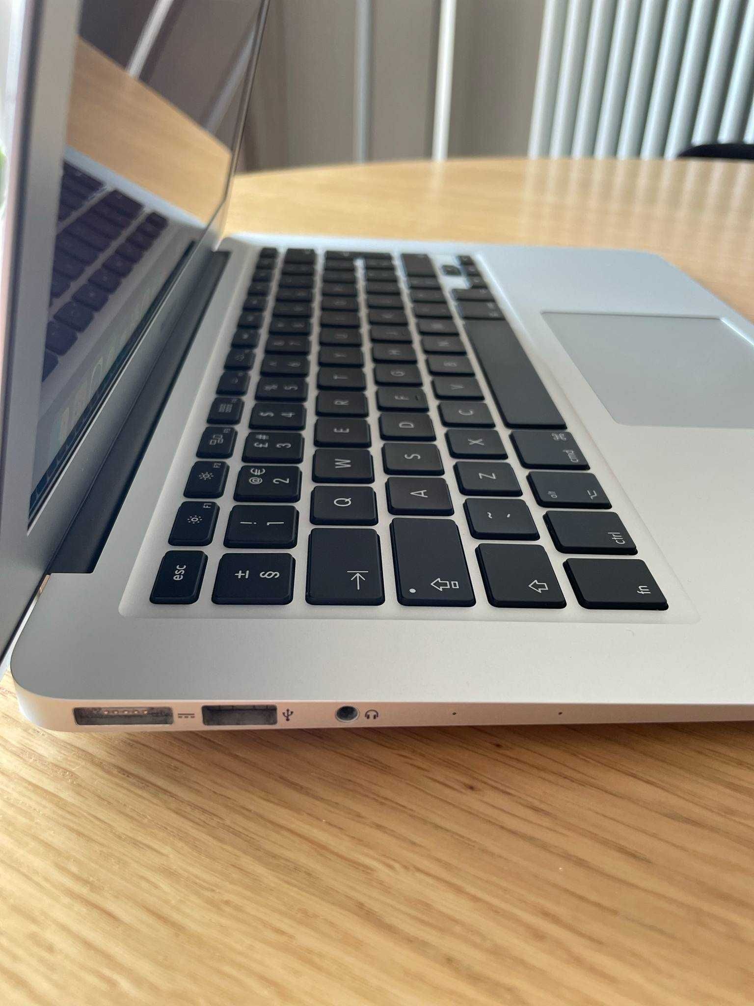 Apple MacBook Air | A1466 13,3" | 1.4 GHz | 4GB RAM  | 128GB SSD