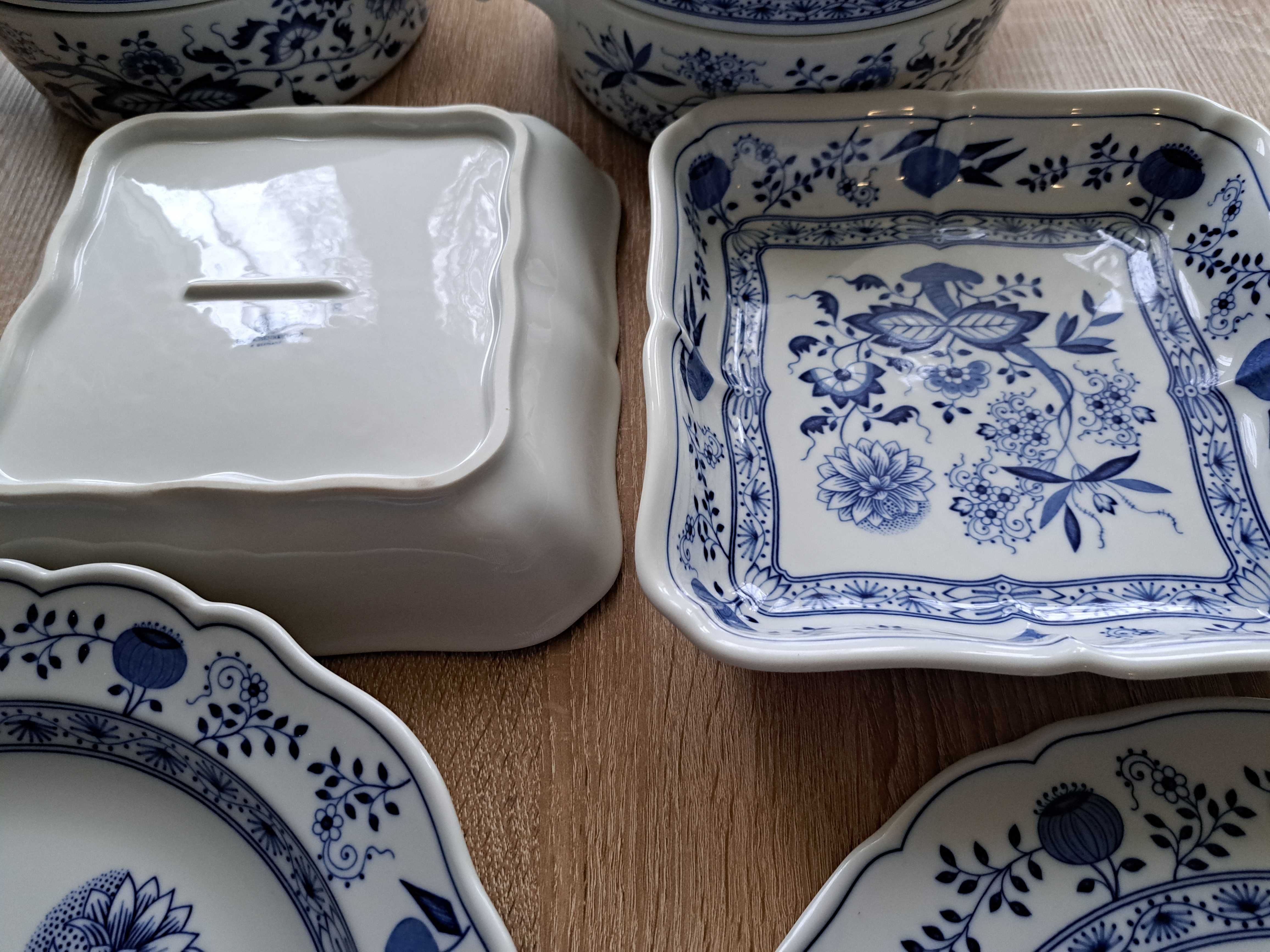 Zestaw serwis niemiecka porcelana wzór cebulowy, dla 6 osób ok.50szt