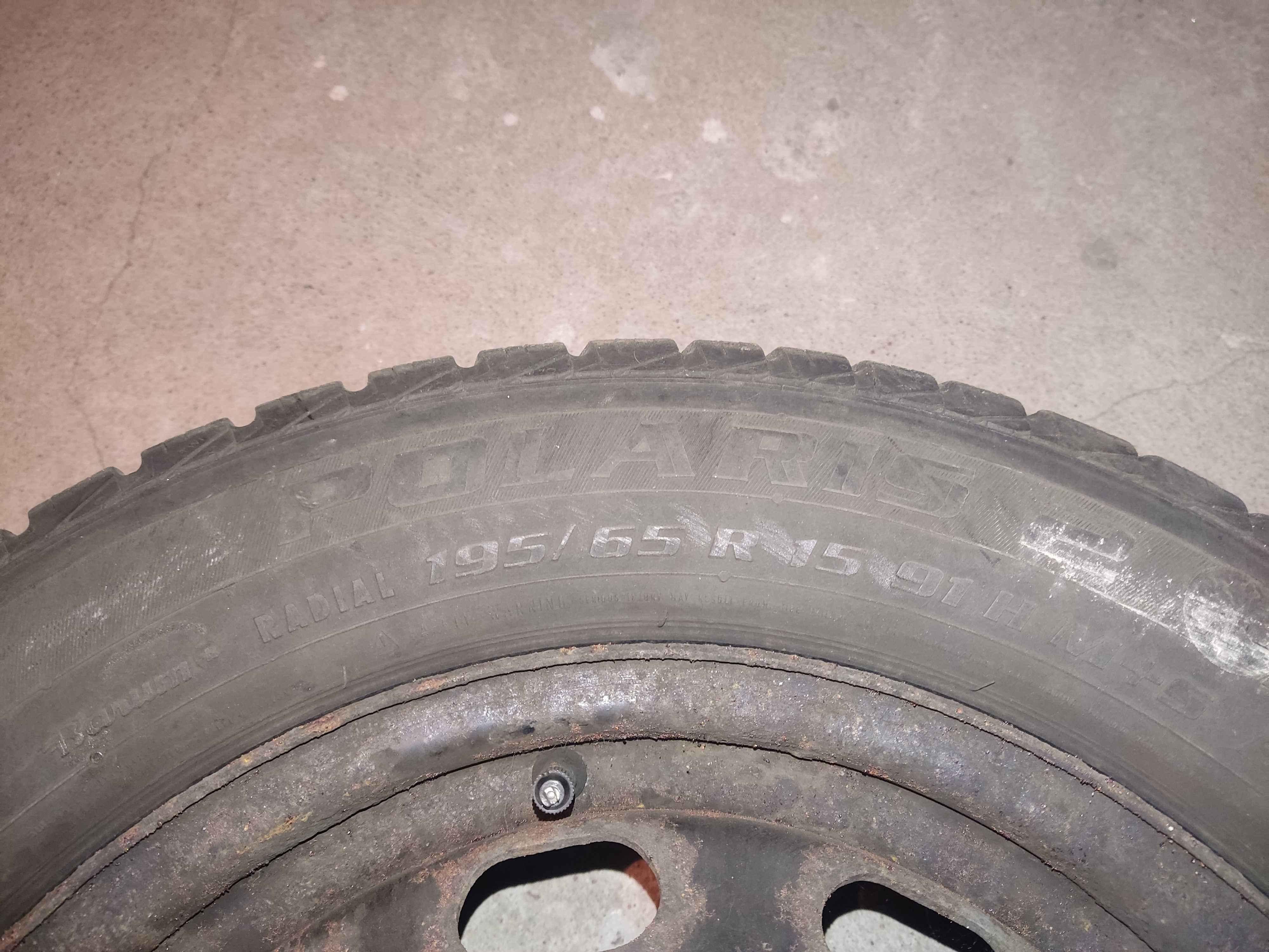 Felgi stalowe opony zimowe 195 65 r15 4 sztuki