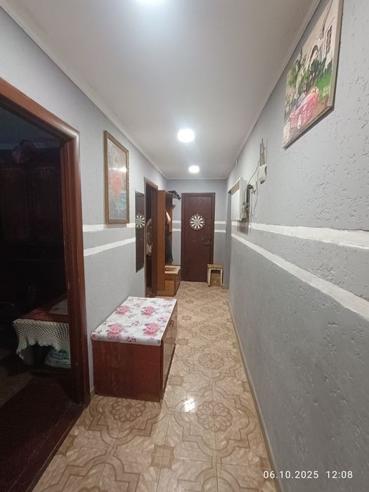 В Продажу  2- кімн  1 поверх