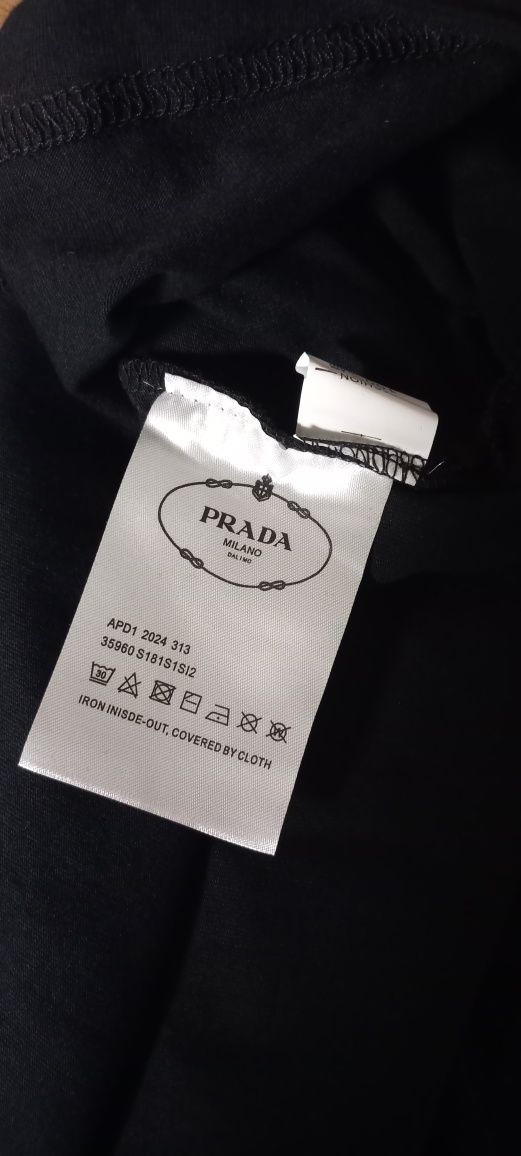 Футболка Prada Milano Черная с бирками Прада