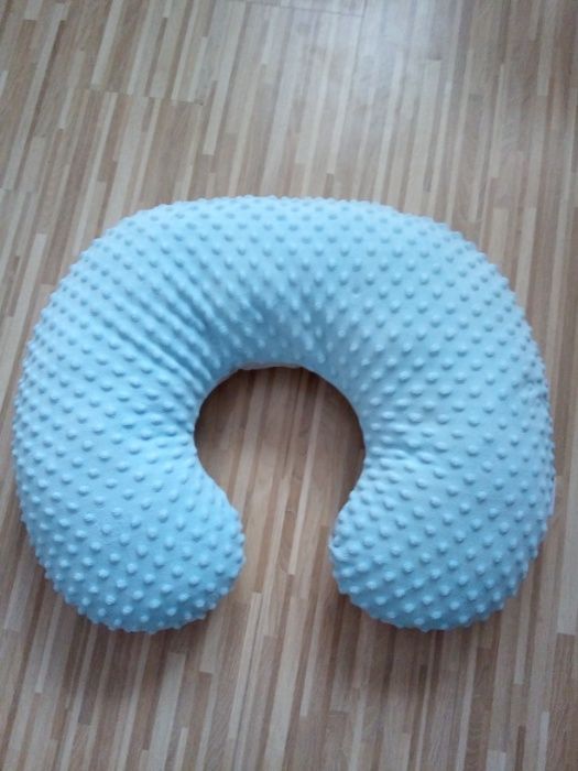 Rogal - poduszka do karmienia