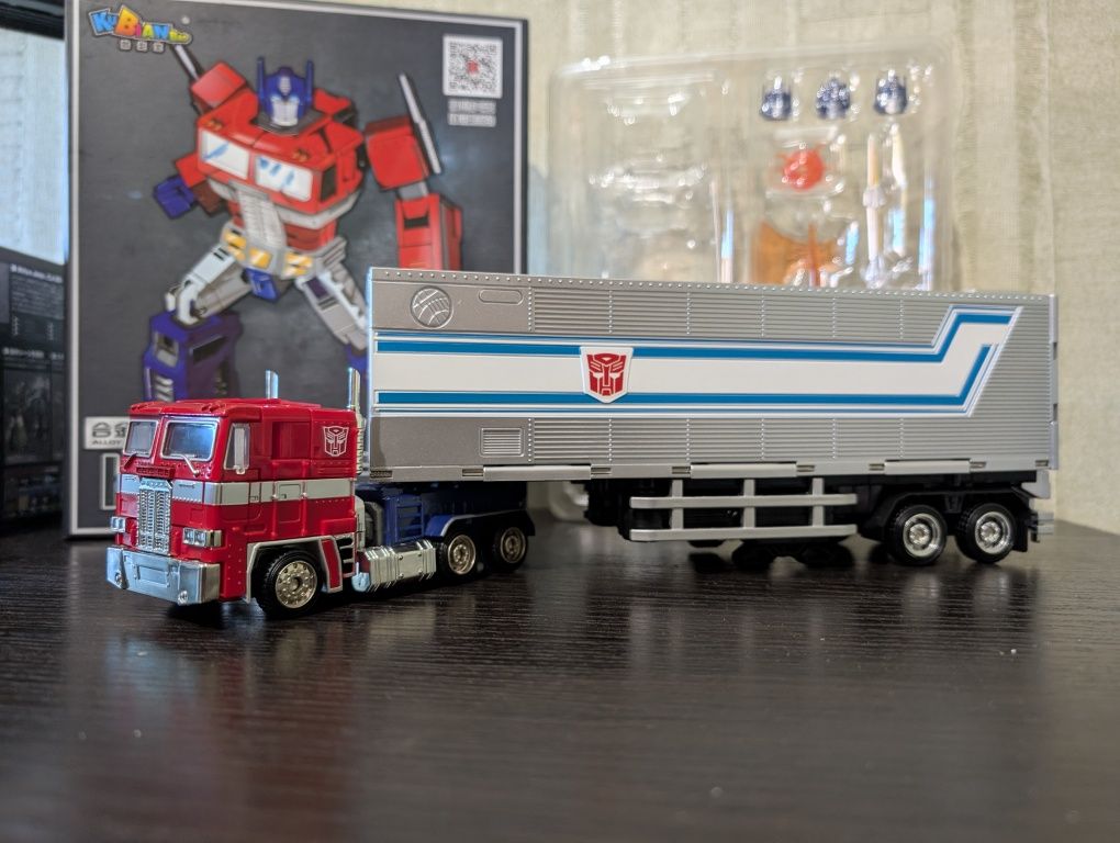Трансформер Transformers KBB MP-10v Optimus Prime Masterpiece + трейле