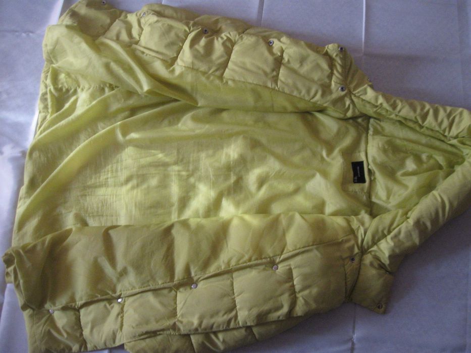 Зимній жіночий пуховик ,відмінний стан.