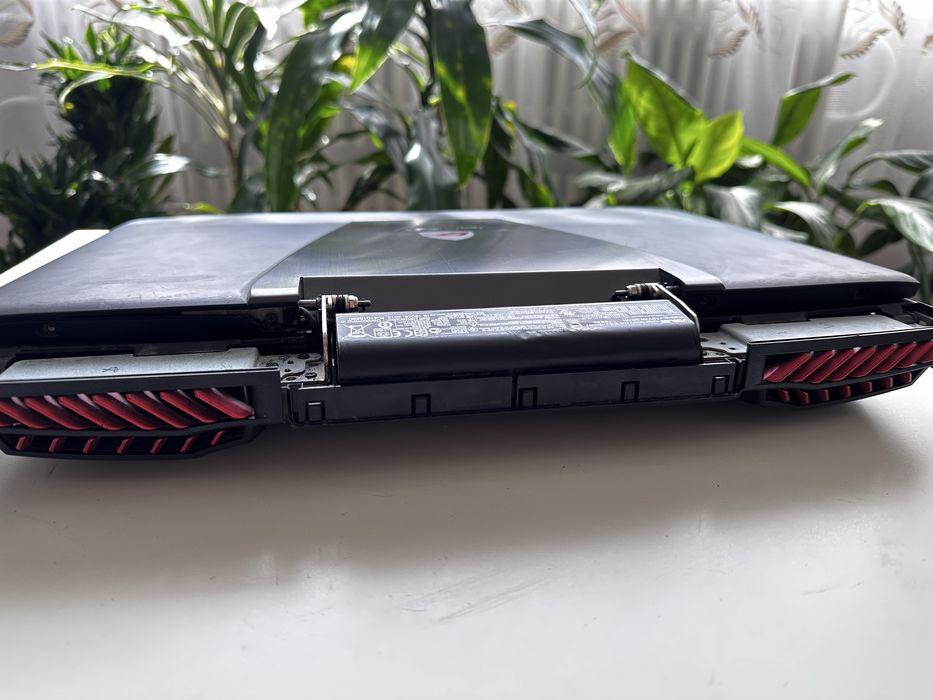 Продам ноутбук НЕ РОБОЧИЙ ASUS ROG G751J