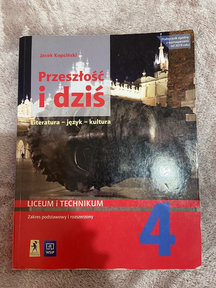 Podręczniki do 4 klasy liceum