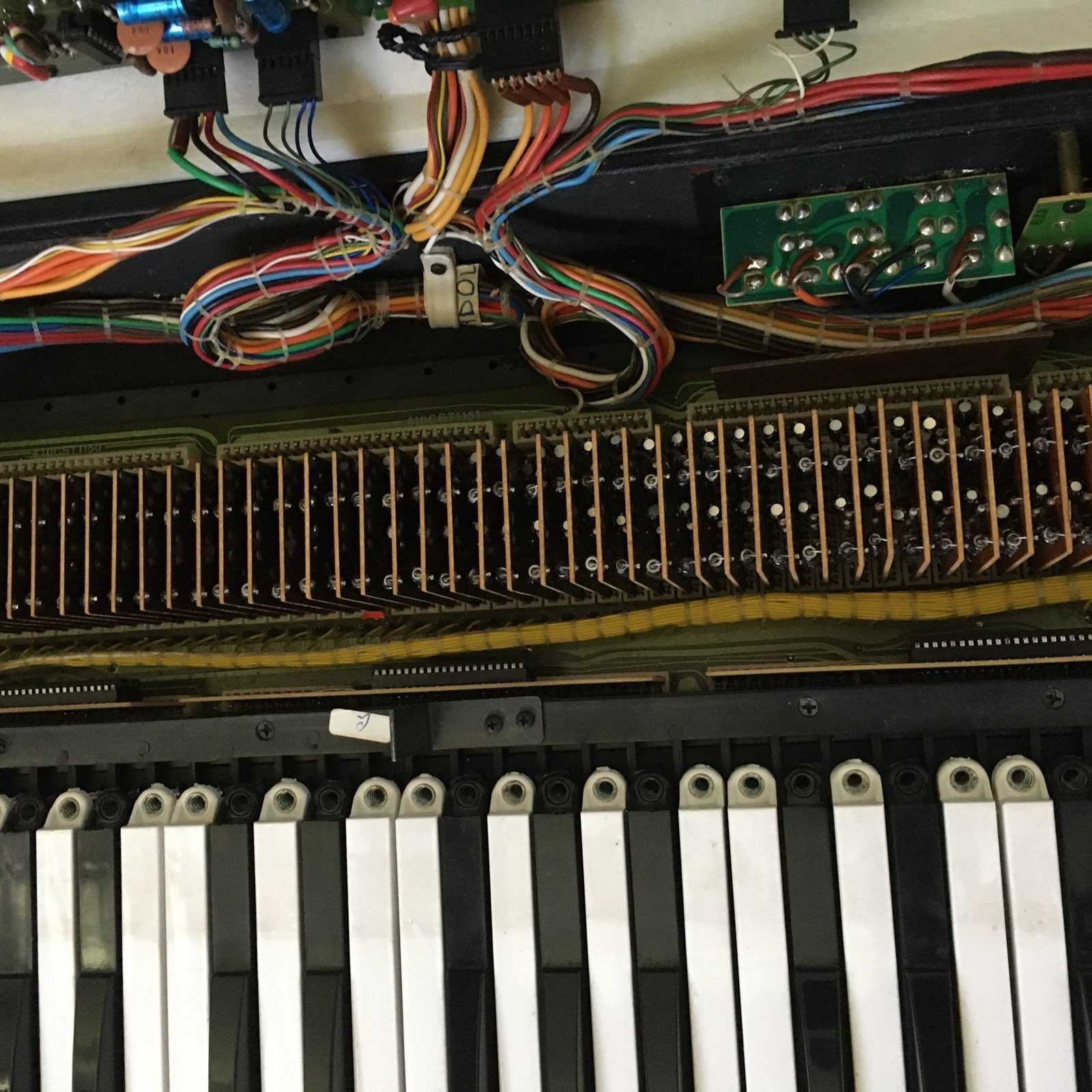 Elka Twin 61 analogowy syntezator string lata 70/80