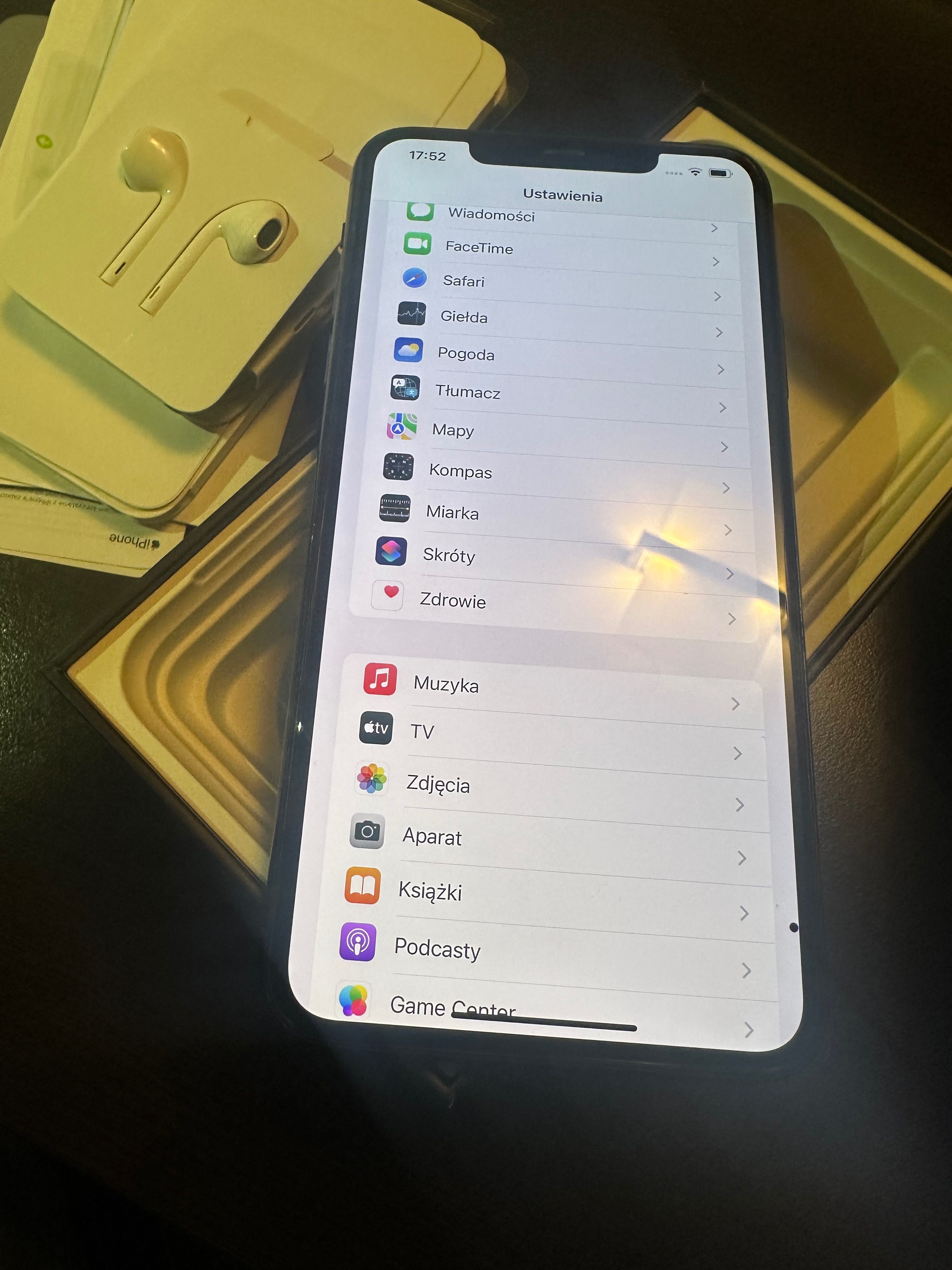 iPhone 11 Pro Max 512 GB nocna zieleń jak nowy stan baterii 87%