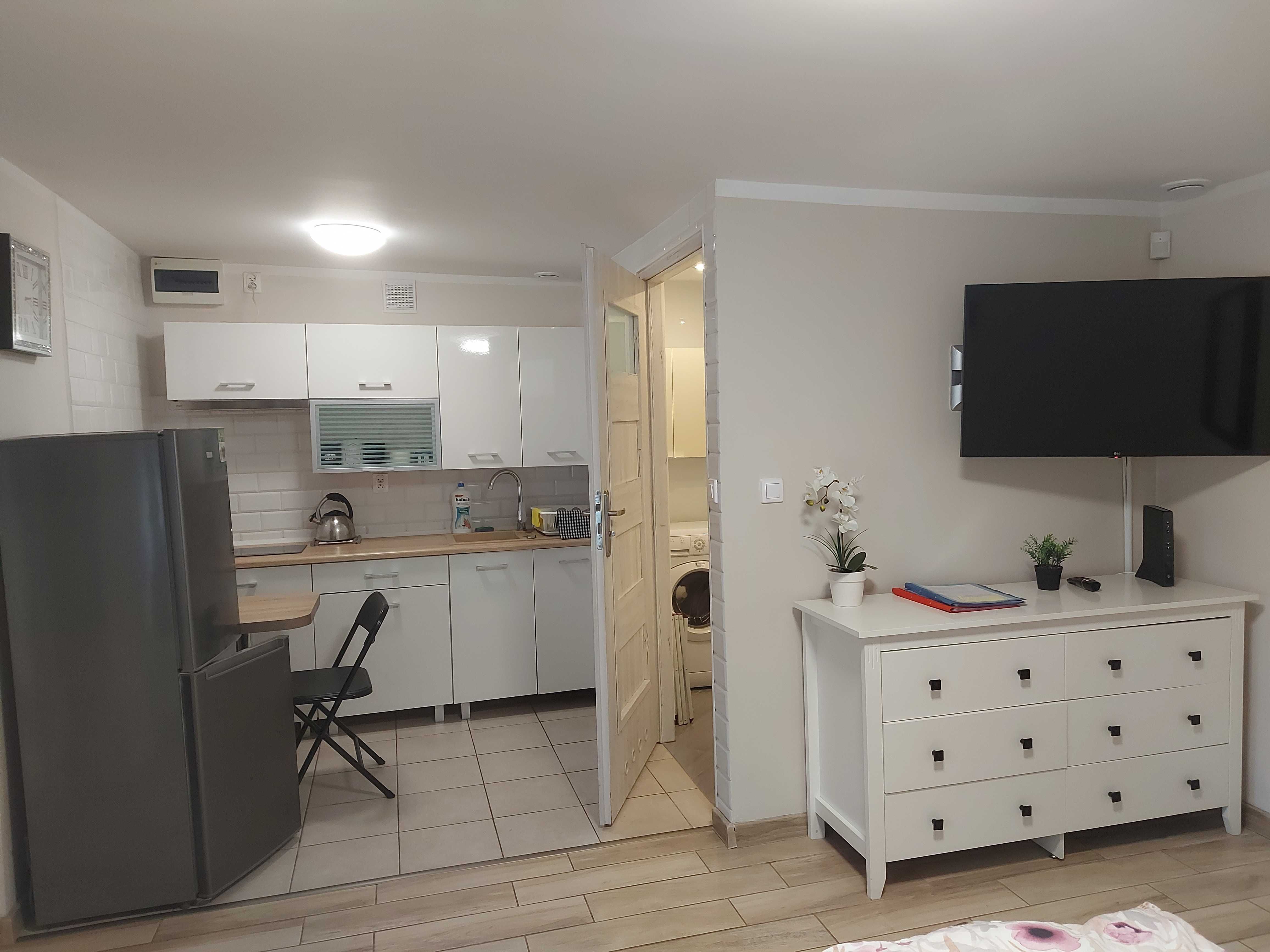 Apartament z ogrodem na dobę  blisko centrum