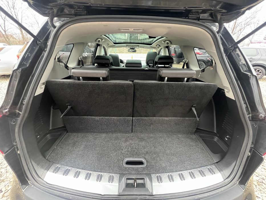 Свіжо пригнаний , на максимальній комплектації