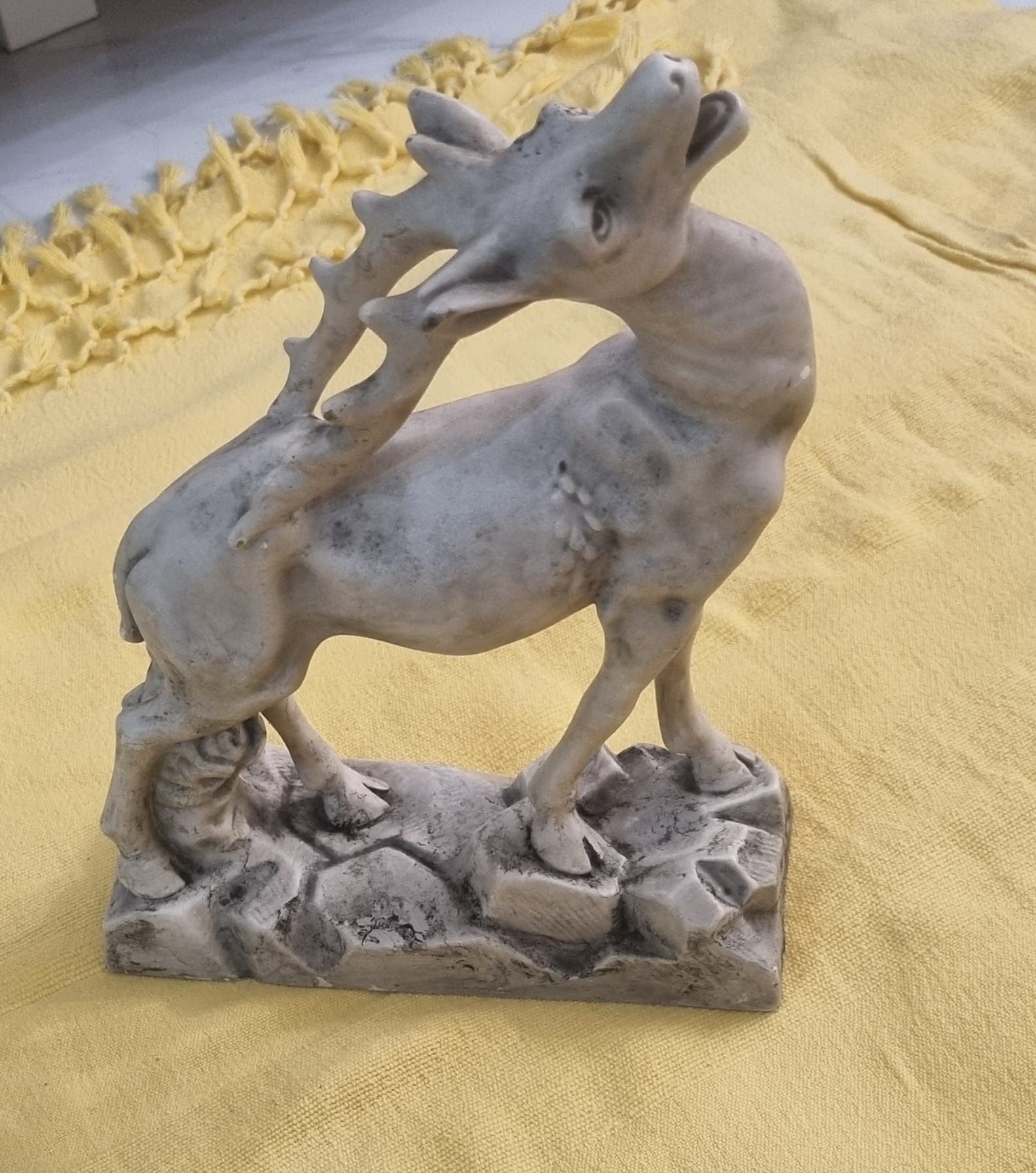 Peça em Louça Decoração