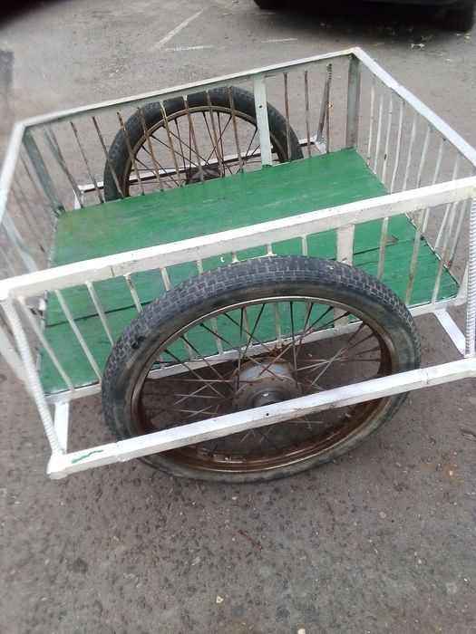 Wózek  metalowy w dobrym stanie