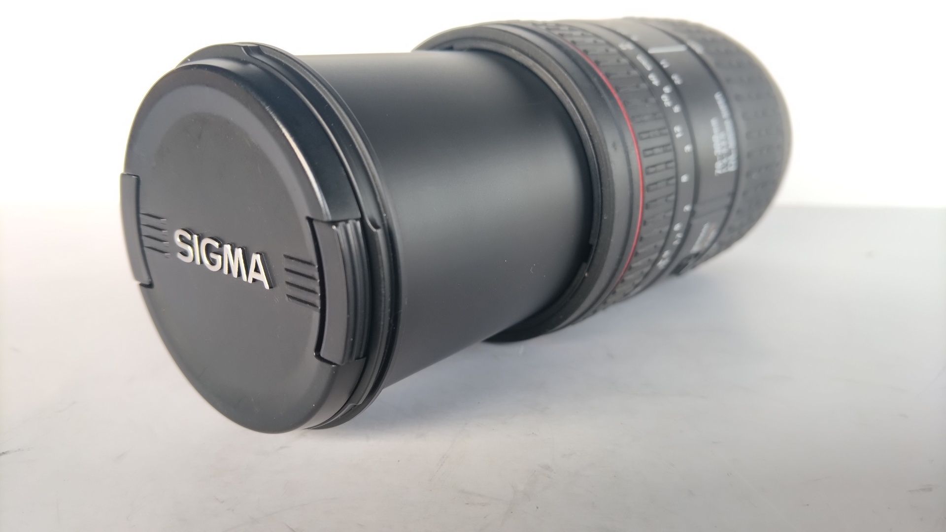 Objectiva Sigma 70-300mm 1:4-5:6 Macro. Para Nikon. Ler texto