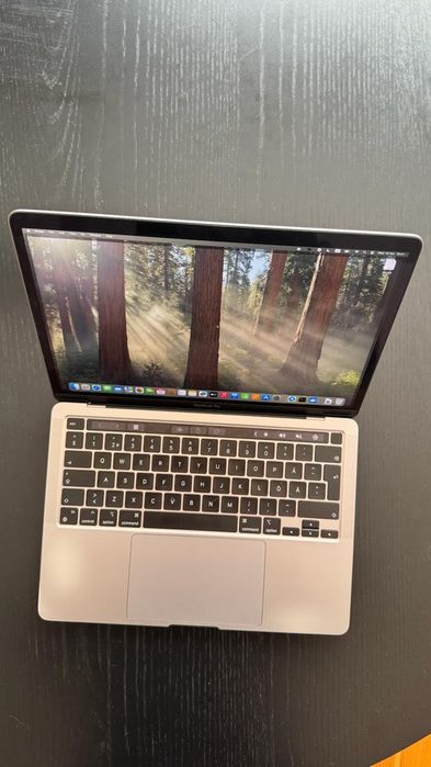 MacBook Pro 13″ (Apple M1, 2020) com Touch Bar, 16 GB RAM, 512 GB SSD
