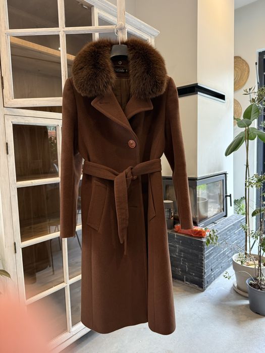 Welniany plaszcz rozmiar 38/naturalne futro