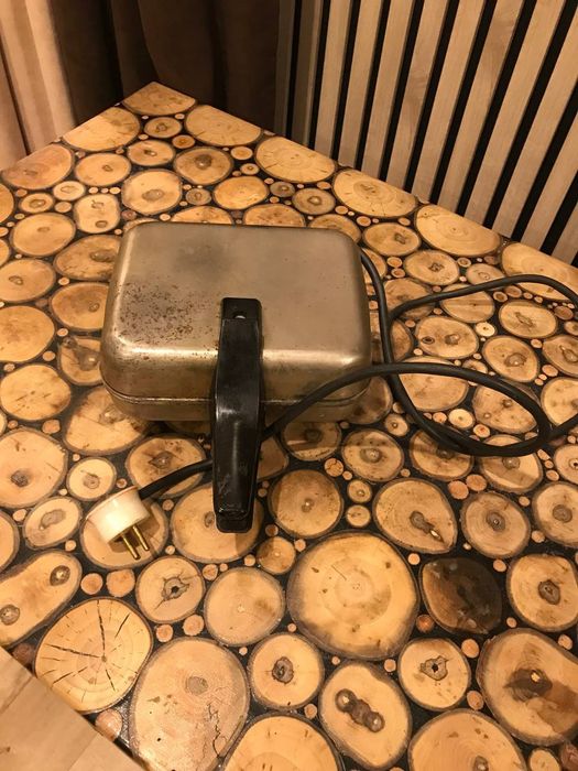 Електровафельниця вафельниця для трубочок Ласунка СРСР