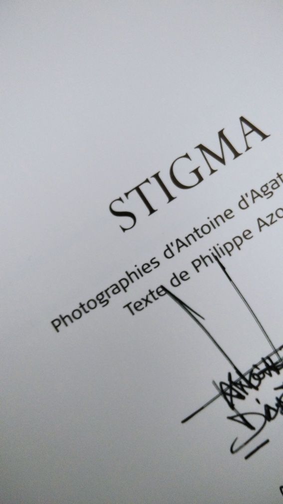 Livro Fotografia Stigma / Antoine D' Agata 1° Edição Assinada