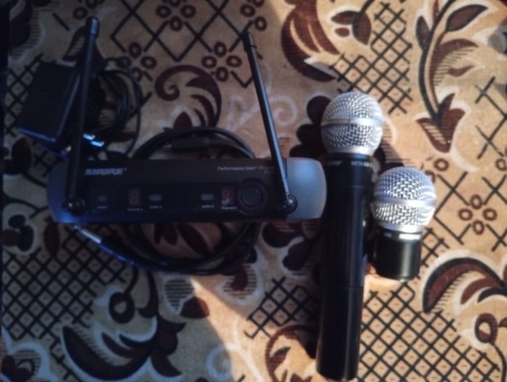 Продам Радіо мікрофон SHURE BETA 58A.