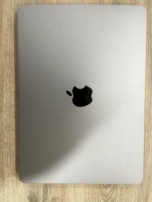 MacBook Air M2 13" 16/256, 95% акум