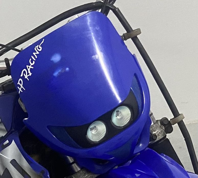 Porta farol em bom estado..