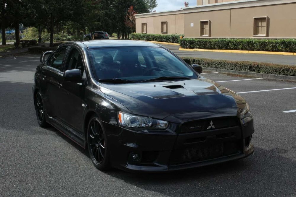 Mitsubishi Lancer Evolution GSR      2014