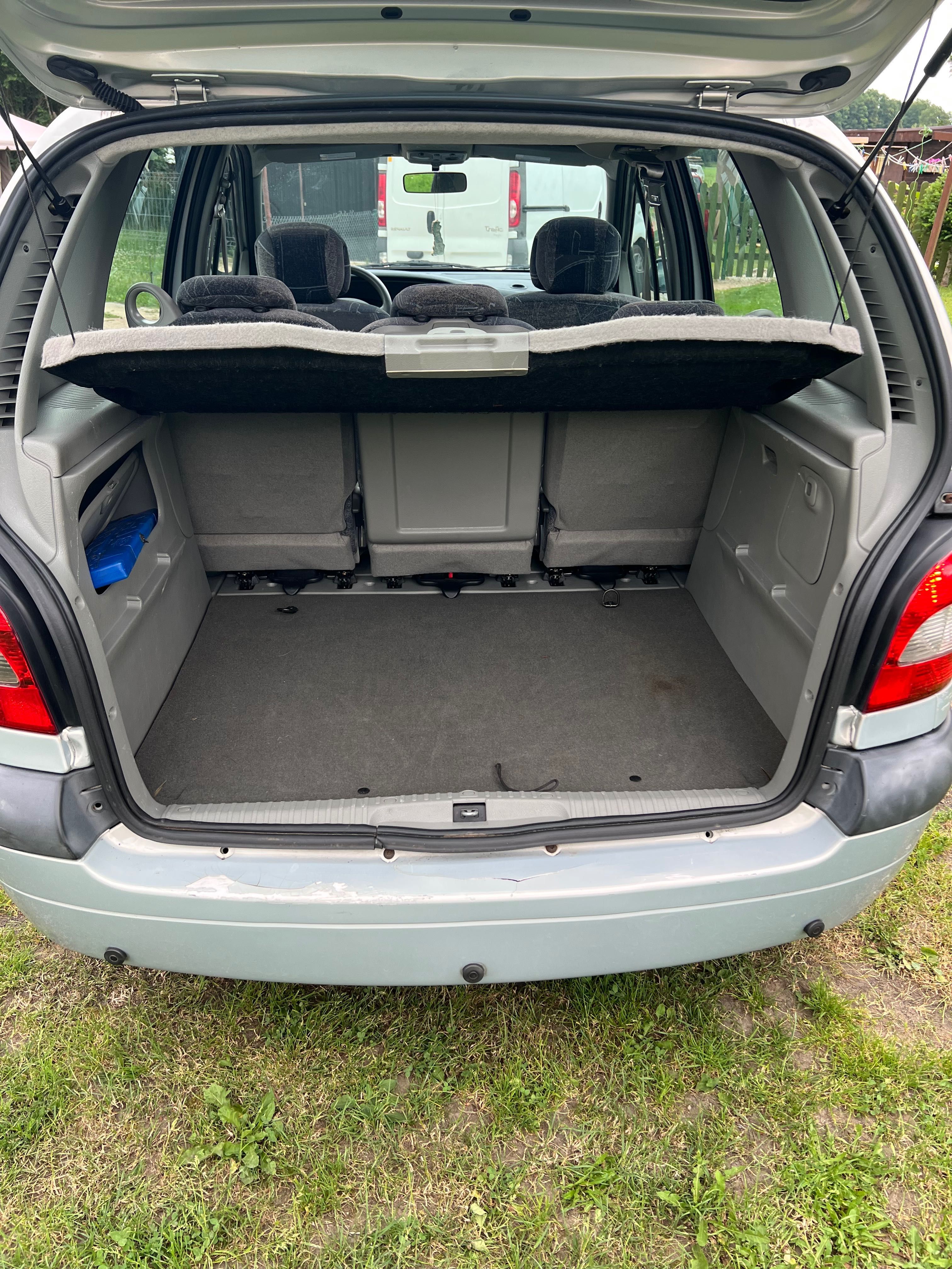 Renault Scenic 1.6 MAŁY PRZEBIEG