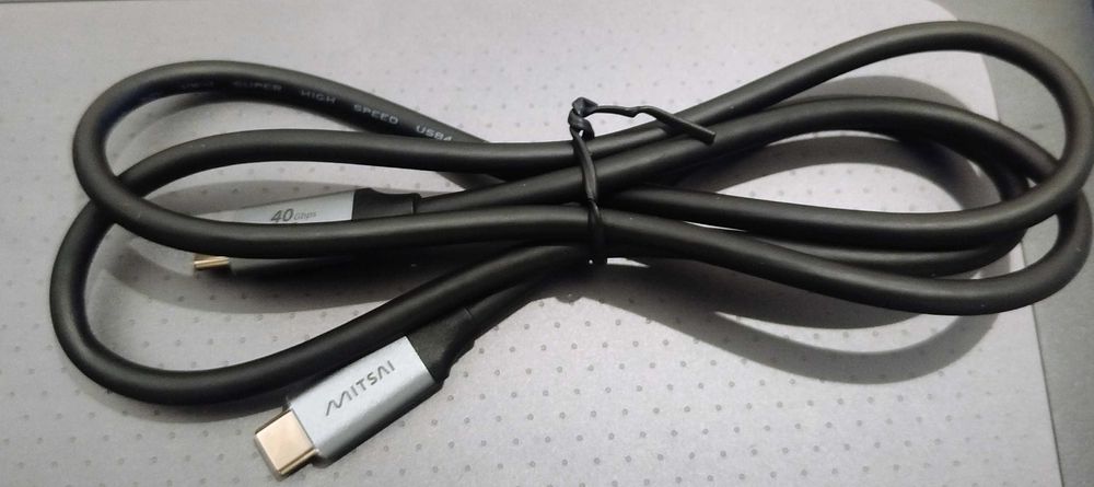 Cabo USB-C 240W Mitsay Super High Speed USB 4