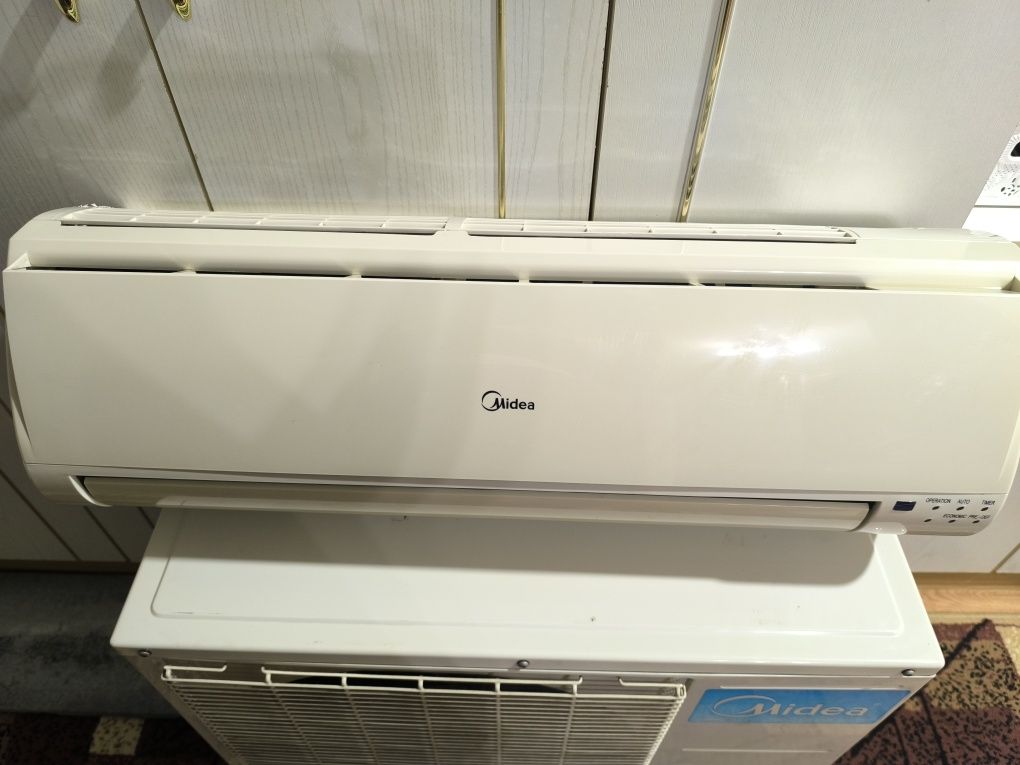 Кондиционер Midea