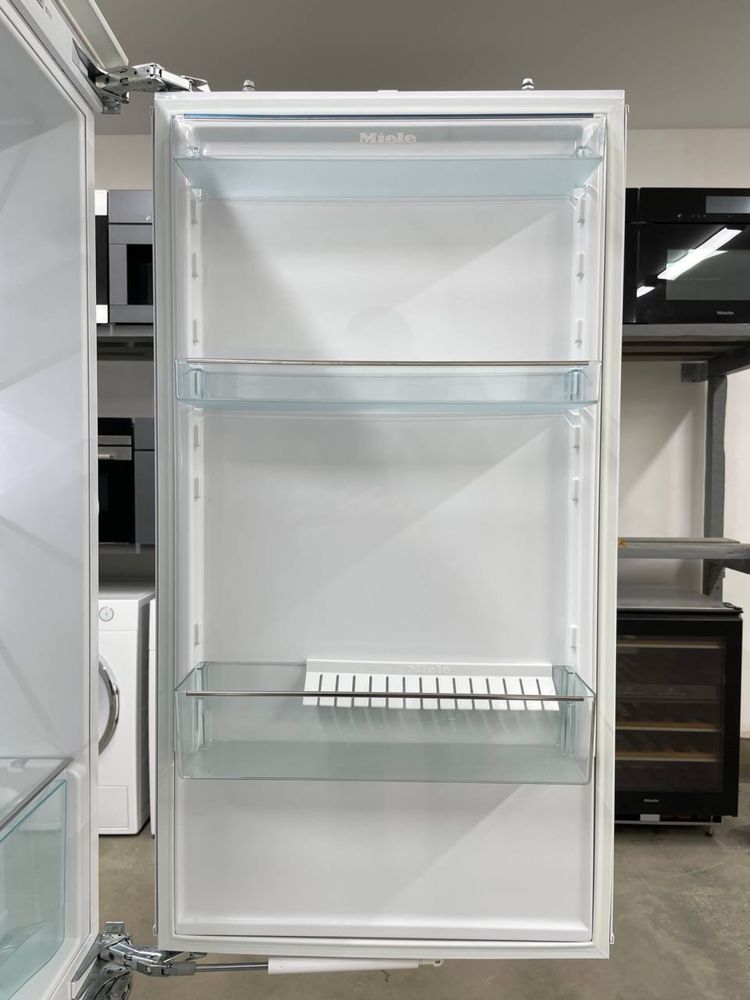 Вбудований Холодильник KFN 37232 iD під забудову