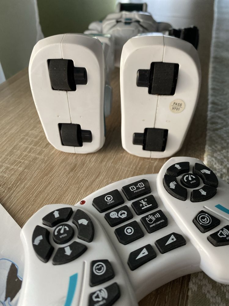 Robot Robbie do programowania XTREM BOTS