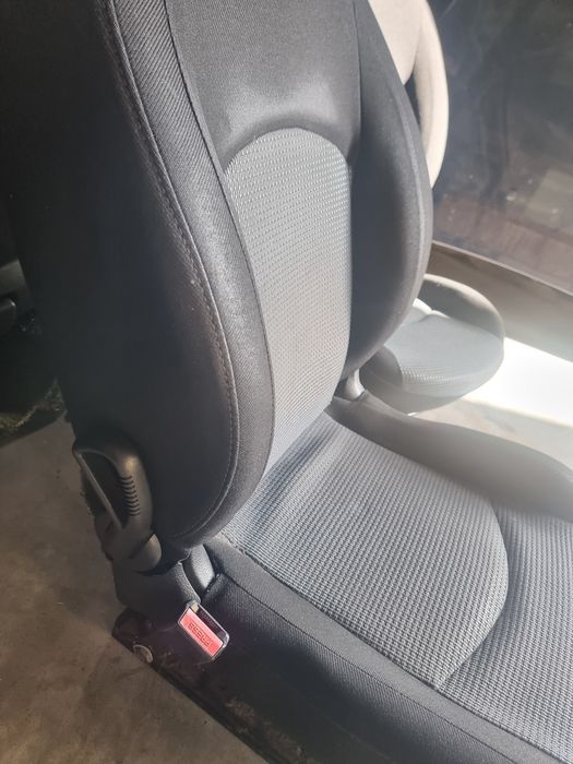 Bancos frente Peugeot 206
