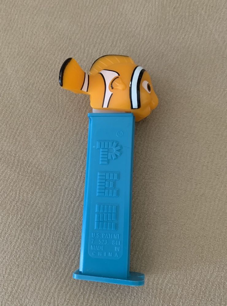 Pez dispensador Nemo peixe dourado