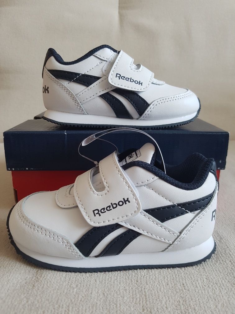 Buty dziecięce Reebok. Nowe w oryginalnym pudełku.