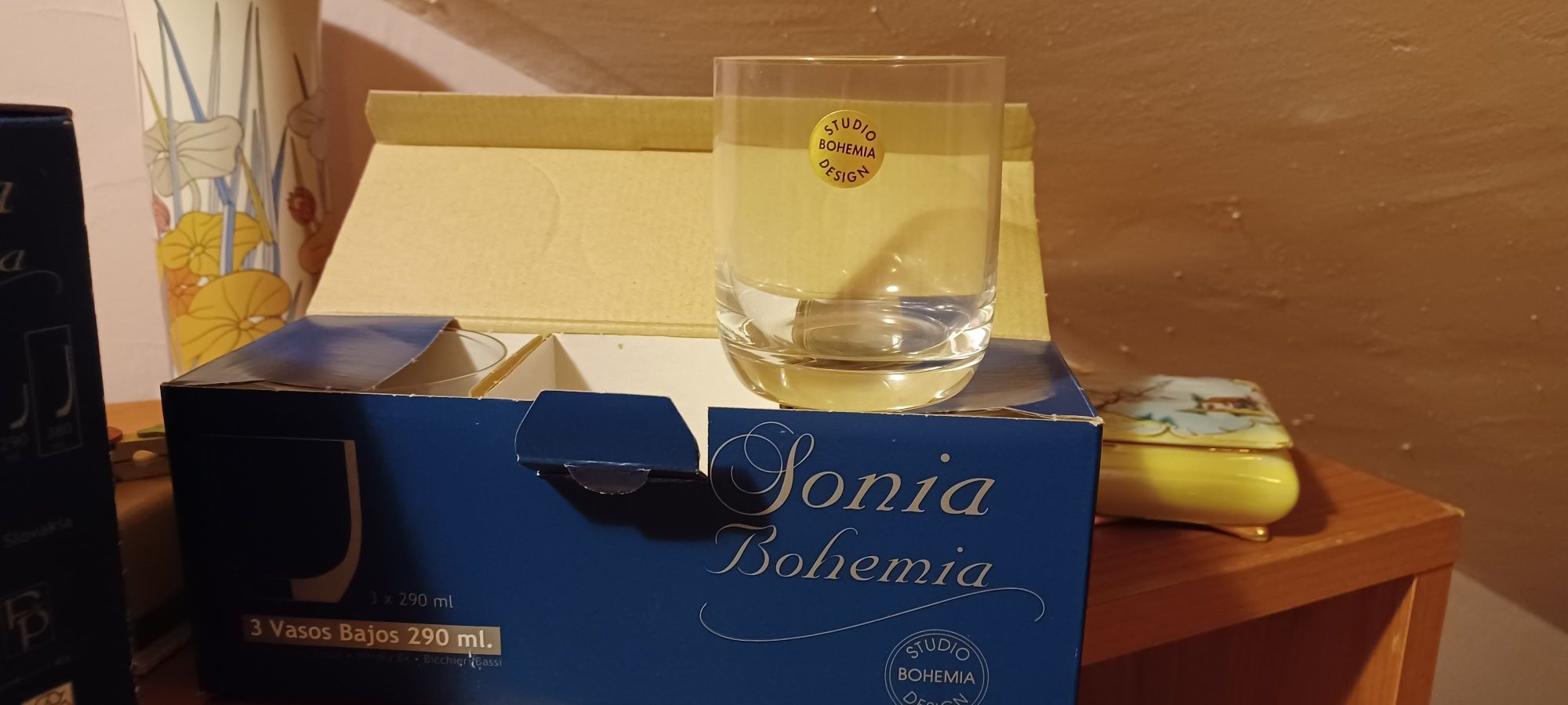 3 caixas copos novos Studio Bohemia Design