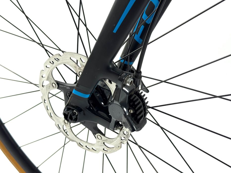 FOCUS CAYO DISC rower szosowy alu carbon shimano 105 szosa OKAZJA