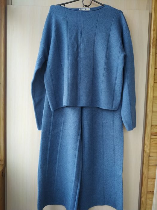 Женский костюм теплый двойка новый