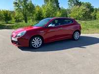 Alfa Romeo Giulietta Alfa Romeo Giulietta 2011 czerwona 2. Właściciel, dach panoramiczny