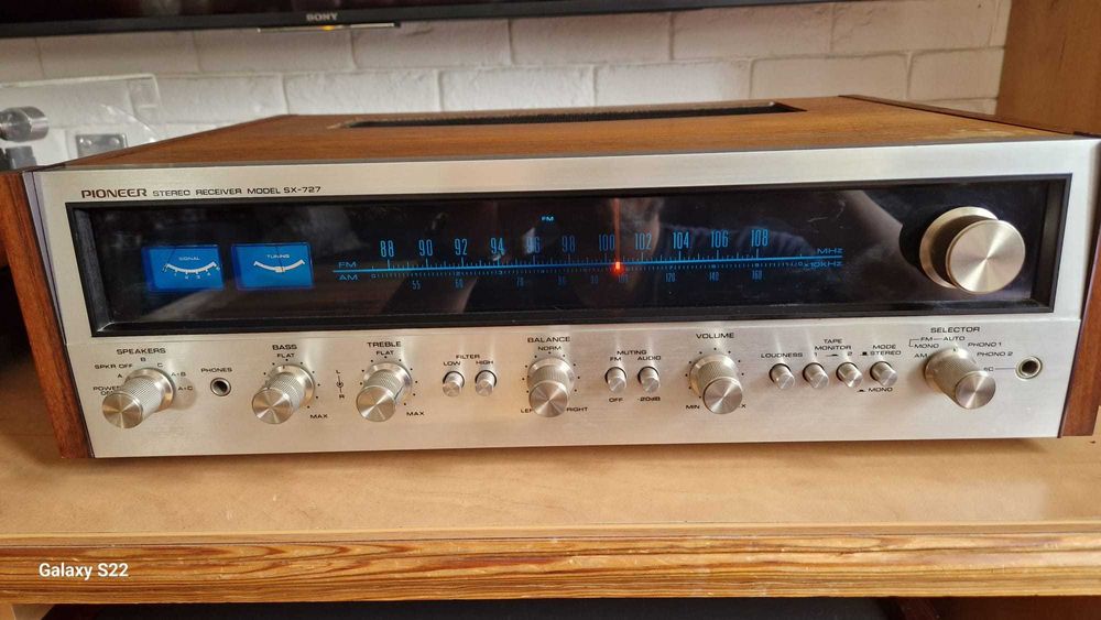 Amplituner vintage PIONEER SX-727 - stan kolecjonerski