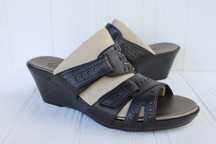 Новые босоножки Clarks кожа Англия шлепанцы сандалии 38,38.5,39,40,41р