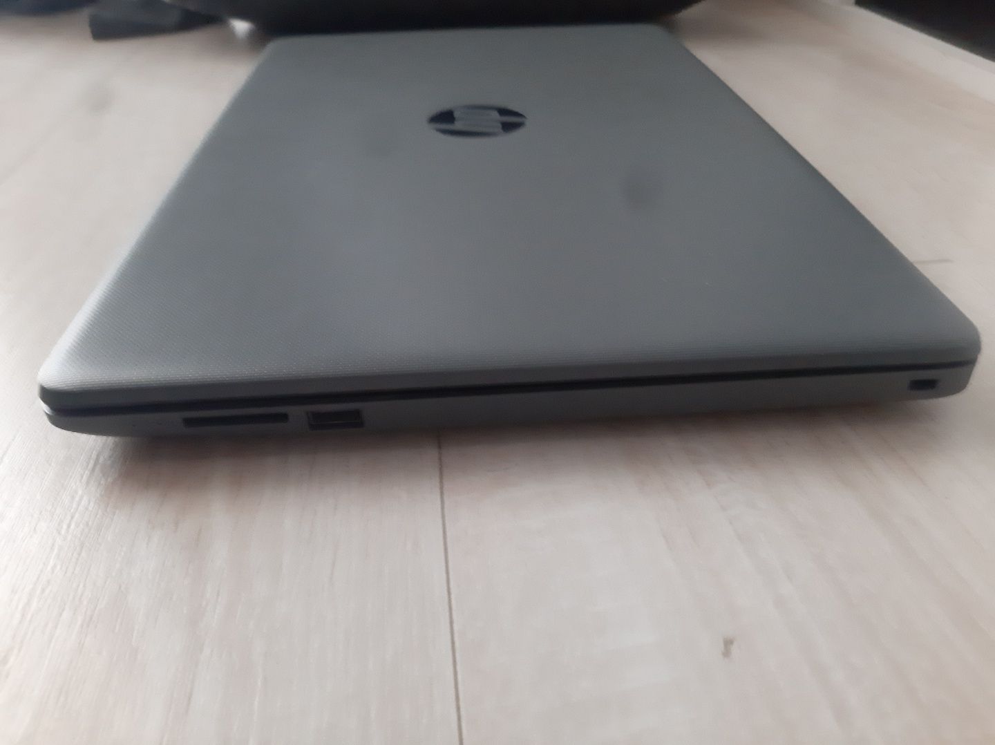 Laptop HP        .