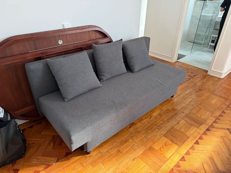 Sofá-cama IKEA 3 lugares, Knisa bege acinzentado