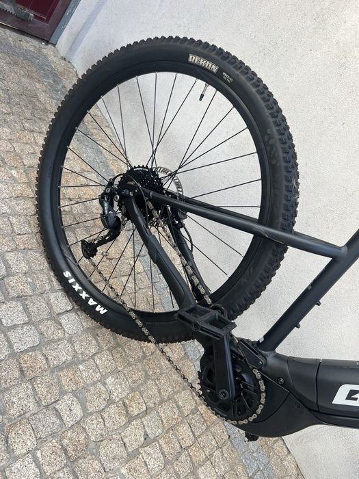 Bicicleta NOVA elétrica GIANT Talon E+ 2