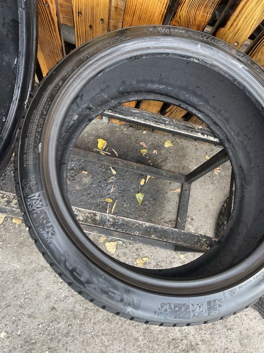 225/40 r18 шини резина зима (8,5мм стан нових)