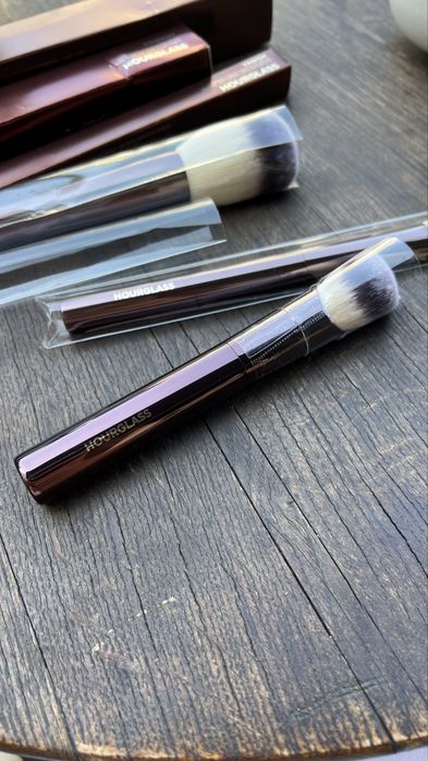 Кисти hourglass, пензли, для пудри, для тональної основи, консилер