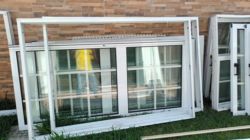 Conjunto Sacadas e janelas Alumínio vidro duplo