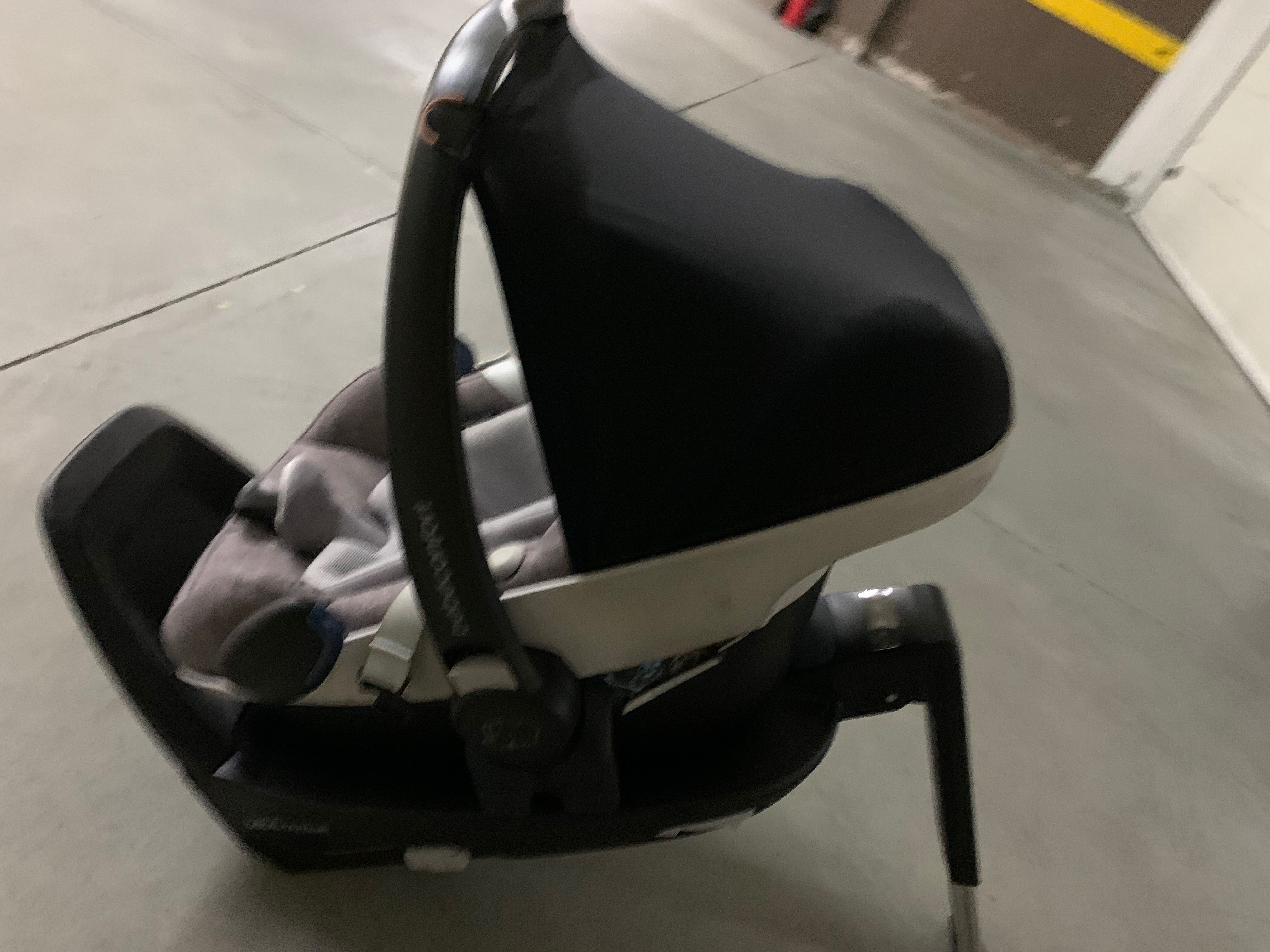 Isofix +Cadeira auto bebé conforte Pebble Pro i-size