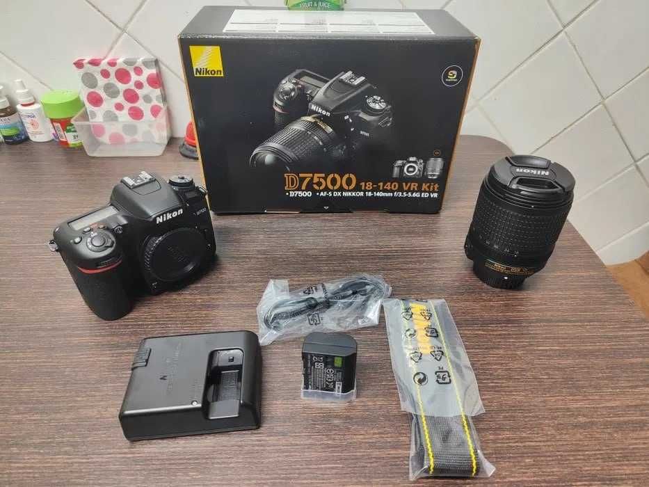 Фотоапарат NIKON D7500 18-140 VR (VBA510K002) новий!