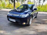 Mitsubishi Outlender
