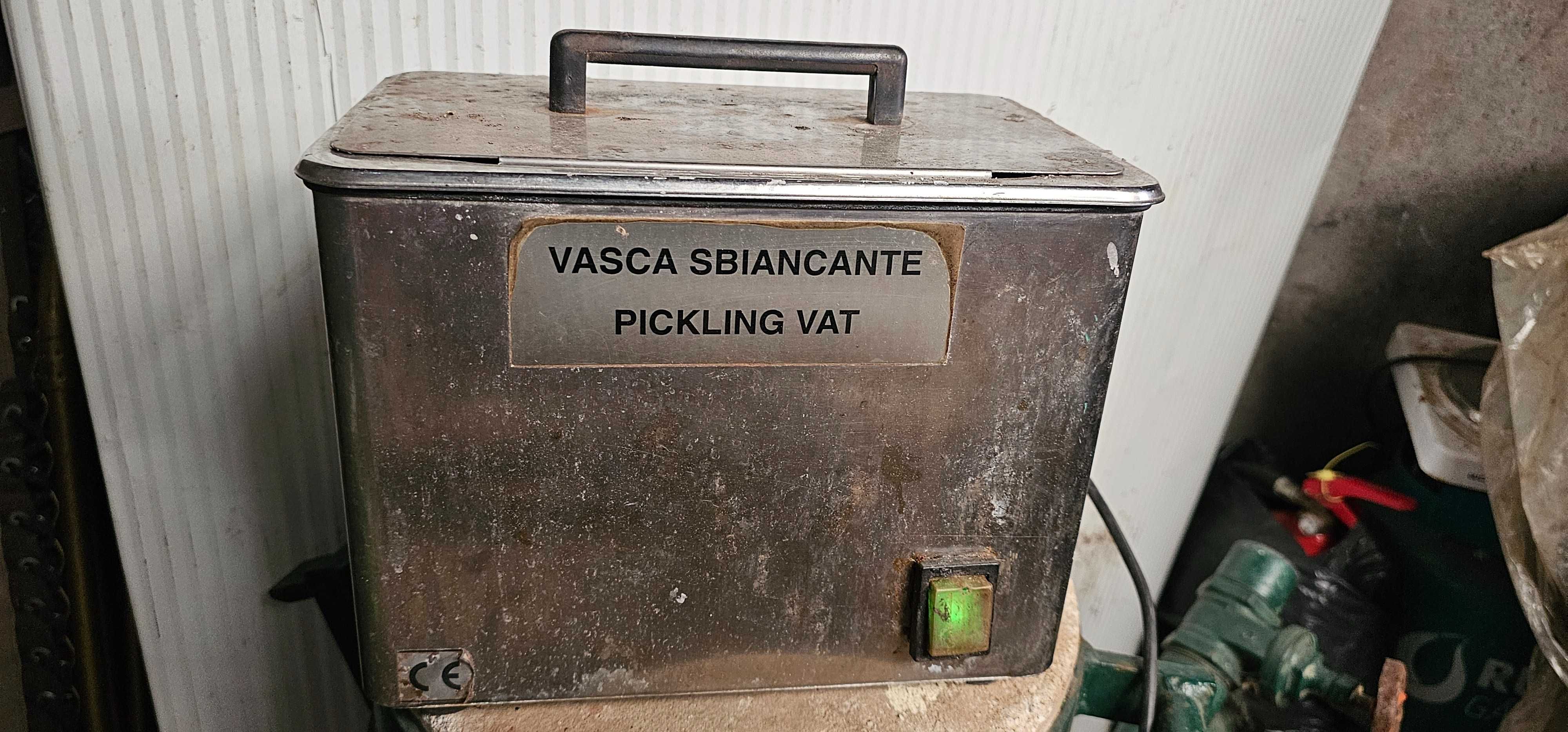 Vasca Sbiancante / Pickling Vat Cuba de Decapagem e Branqueamento