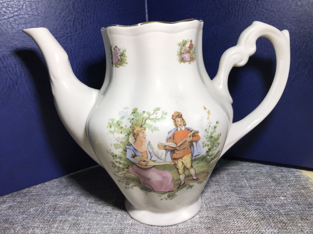 Dzbanek porcelit Chodzież made in Poland po 1947